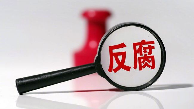 二人合作《Wonderland》将映 2022-07-11 日前，汤唯在个人社交账号上关注了孔刘，网友直呼梦幻联动！