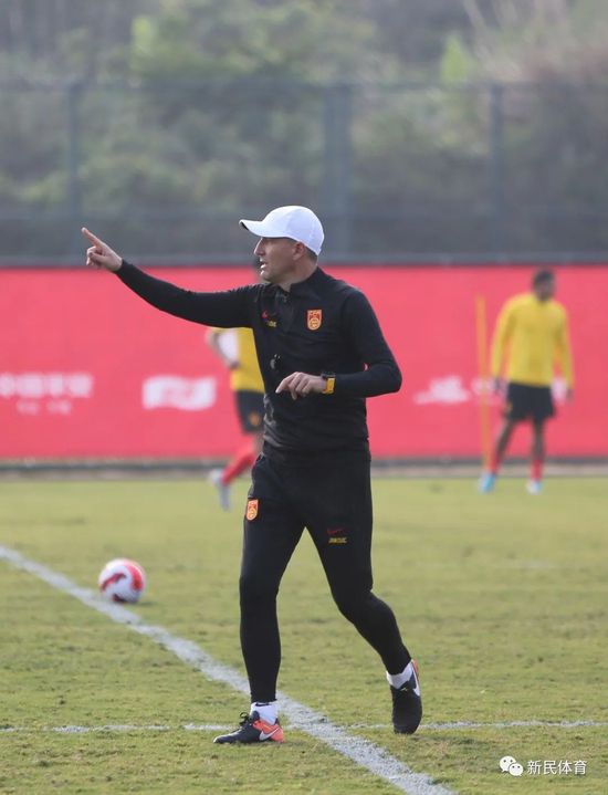 此前很长一段时间，他一直在筹备电影《舒兰河上》。