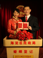 7月7日，新任小蜘蛛主演影片《蜘蛛侠：英雄归来》于美国上映，首日收获票房5078万美元，首周末 《蜘蛛侠：崭新之日》曝开机特辑 大量场景曝光！